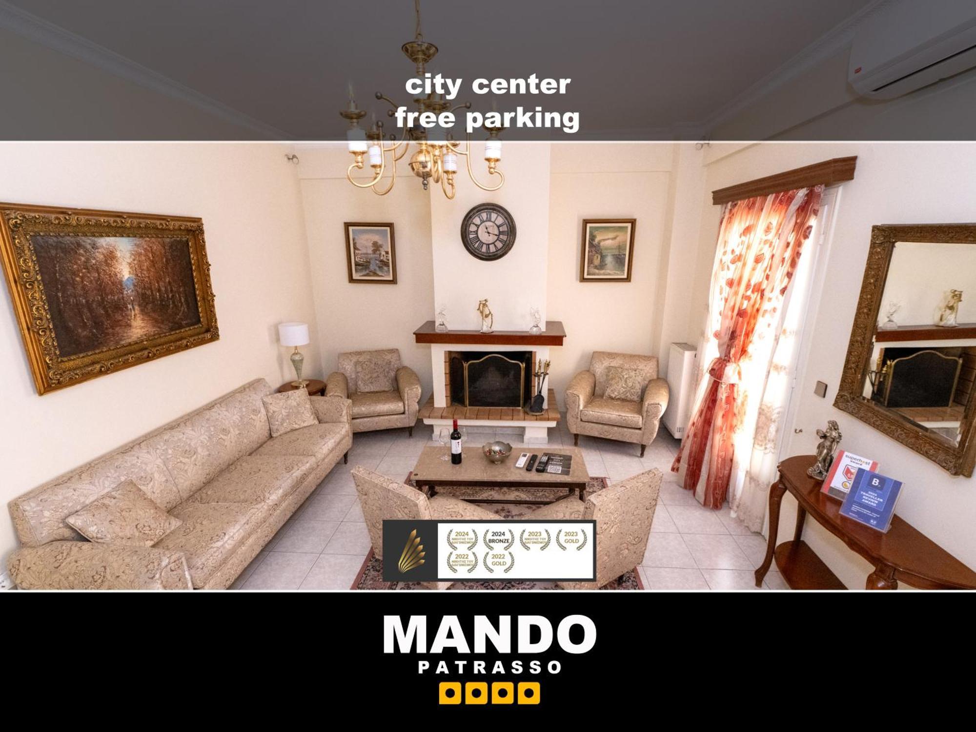 Mando Patrasso - Classical Apartment In The Center Of Patras With Free Parking Екстер'єр фото