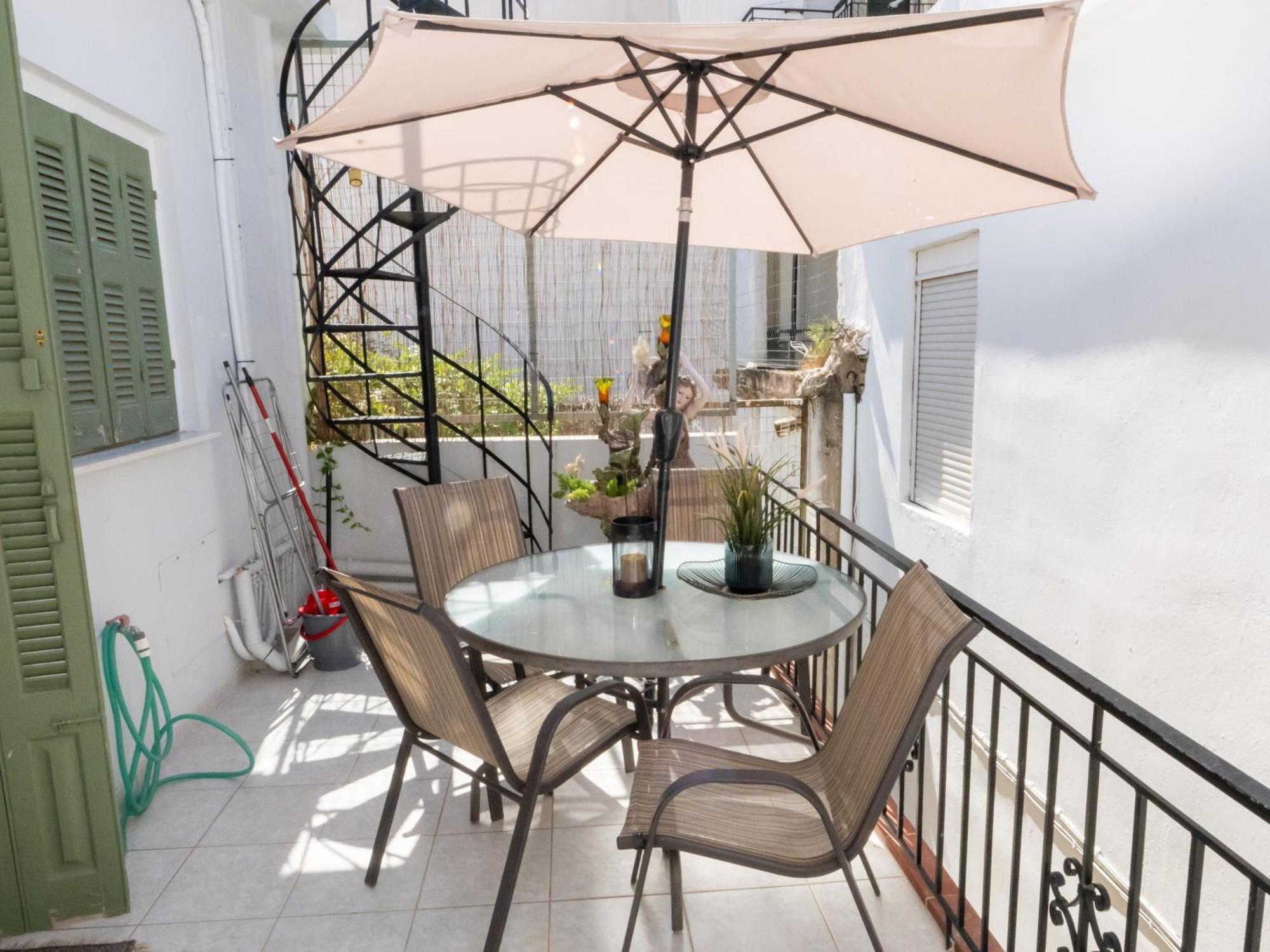 Mando Patrasso - Classical Apartment In The Center Of Patras With Free Parking Екстер'єр фото